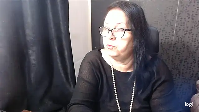 Snapshot of MissSanjanne chatting on 10/05/25, 02:02 MissSanjanne online show from 10/05/25, 02:02