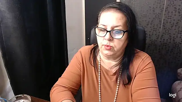 Snapshot of MissSanjanne chatting on 10/11/25, 05:47 MissSanjanne online show from 10/11/25, 05:47