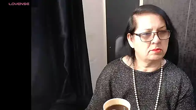 MissSanjanne online show from 04/15/26, 02:28