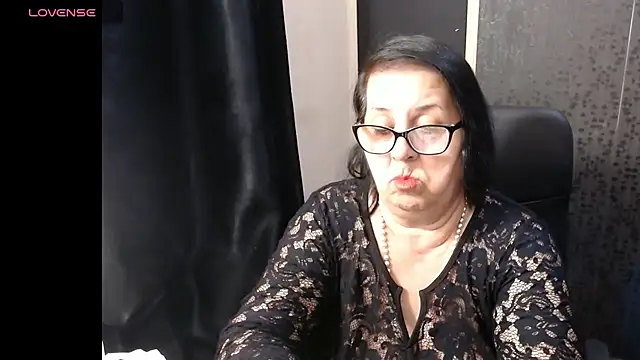 MissSanjanne online show from 04/16/26, 09:39