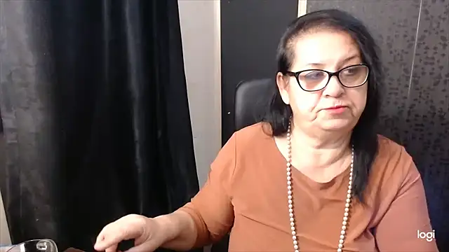 Snapshot of MissSanjanne chatting on 11/03/25, 05:56 MissSanjanne online show from 11/03/25, 05:56