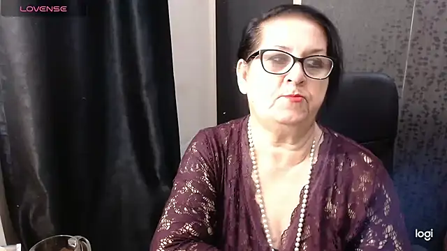 Snapshot of MissSanjanne chatting on 11/04/25, 08:56 MissSanjanne online show from 11/04/25, 08:56