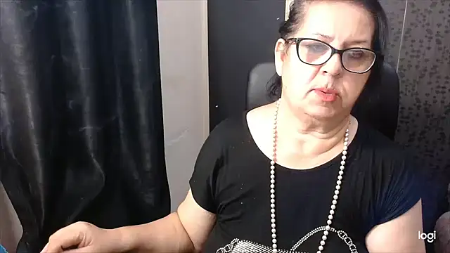 Snapshot of MissSanjanne chatting on 10/08/25, 07:32 MissSanjanne online show from 10/08/25, 07:32