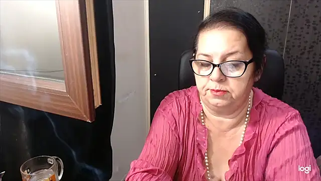Snapshot of MissSanjanne chatting on 09/21/25, 04:28 MissSanjanne online show from 09/21/25, 04:28