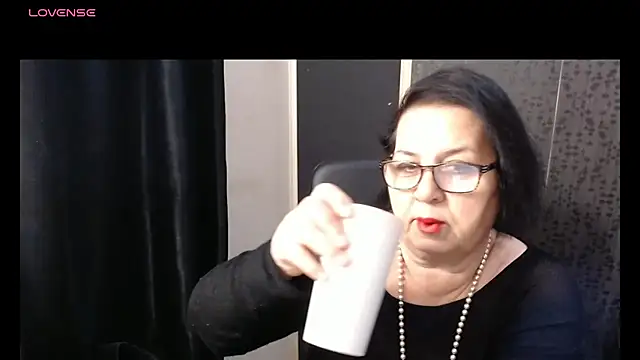 Snapshot of MissSanjanne chatting on 01/15/26, 04:38 MissSanjanne online show from 01/15/26, 04:38