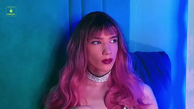 Snapshot of RobertDevine chatting on 11/04/25, 10:30 RobertDevine online show from 11/04/25, 10:30