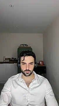 Snapshot of eauminerale chatting on 07/01/26, 12:38 eauminerale online show from 07/01/26, 12:38