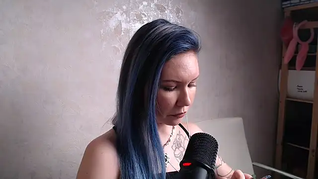 Snapshot of Kyserina chatting on 09/29/25, 08:54 Kyserina online show from 09/29/25, 08:54