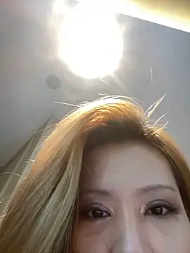 miumiu-66 online show from 10/21/25, 03:44