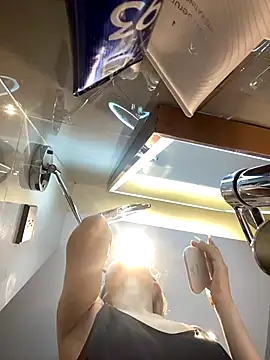 miumiu-66 online show from 10/17/25, 11:34