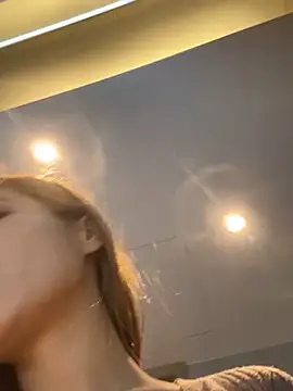 miumiu-66 online show from 10/15/25, 03:42