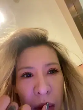 miumiu-66 online show from 02/28/26, 12:54