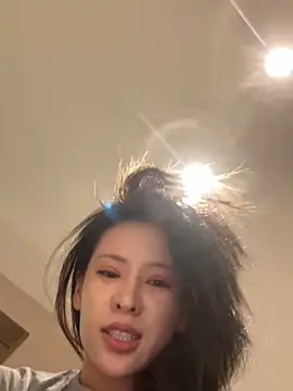 miumiu-66 online show from 03/11/26, 10:53