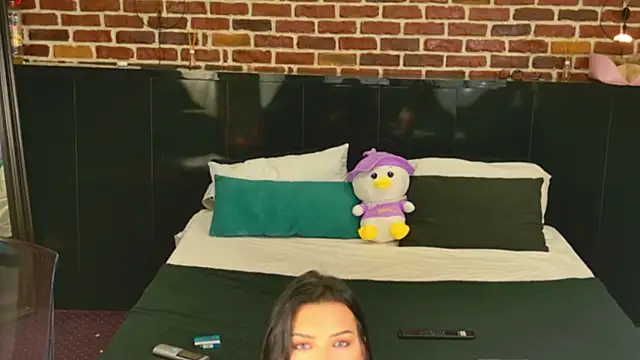 MeganSin  online show from 12/01/25, 05:52