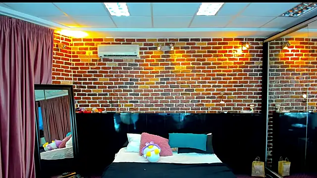 MeganSin  online show from 12/05/25, 05:50