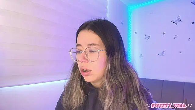 Snapshot of sweettvera chatting on 05/25/26, 12:37 sweettvera online show from 05/25/26, 12:37