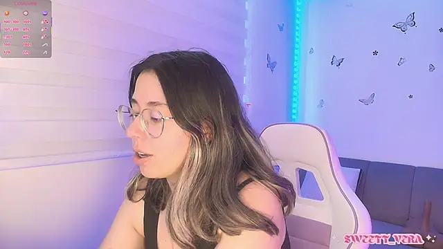 Snapshot of sweettvera chatting on 05/13/26, 04:14 sweettvera online show from 05/13/26, 04:14