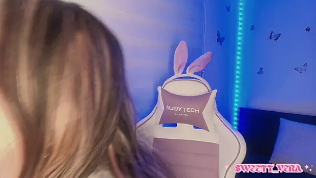 sweettvera online show from 10/16/25, 10:34