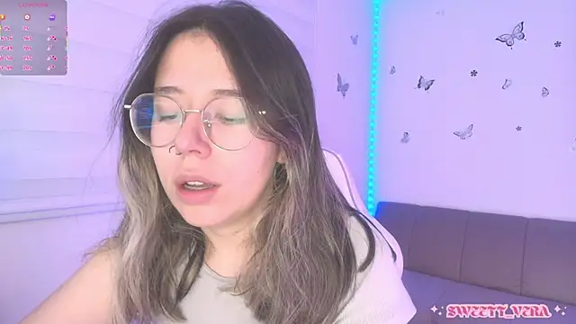 Snapshot of sweettvera chatting on 06/19/26, 11:42 sweettvera online show from 06/19/26, 11:42