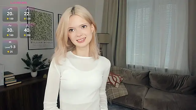 Snapshot of LaureMestler chatting on 10/07/25, 08:15 LaureMestler online show from 10/07/25, 08:15