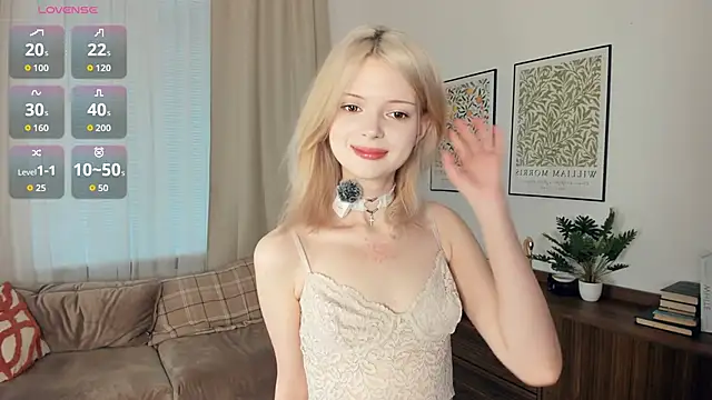 LaureMestler online show from 11/07/25, 07:35