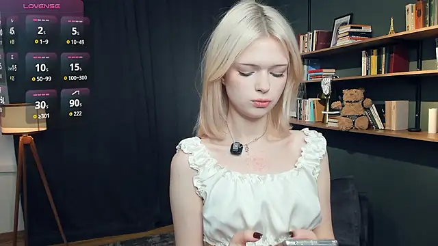 LaureMestler online show from 01/14/26, 09:24