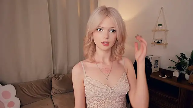 LaureMestler online show from 02/19/26, 09:17