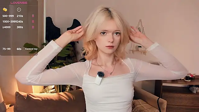 LaureMestler online show from 03/22/26, 08:27