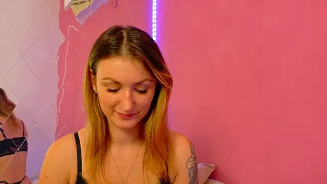 Snapshot of Anaayss_ chatting on 10/28/25, 05:50 Anaayss online show from 10/28/25, 05:50