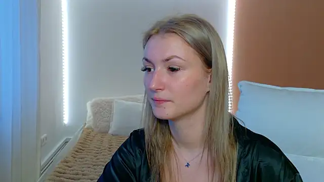 Anaayss  online show from 02/09/26, 06:11