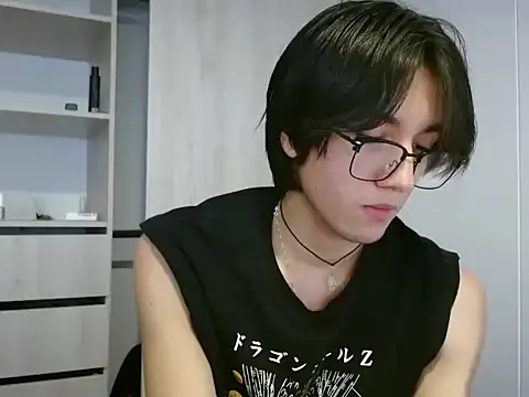 Matti Mendez  online show from 06/18/26, 06:35