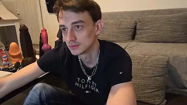 Chrisou73 online show from 03/18/26, 08:10