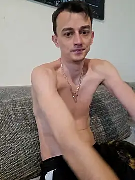 Chrisou73 online show from 04/12/26, 03:04