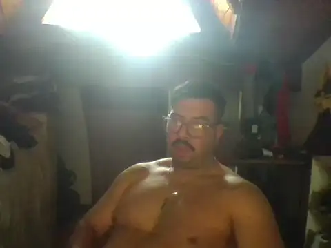 kevinrag271293 online show from 11/05/25, 04:54