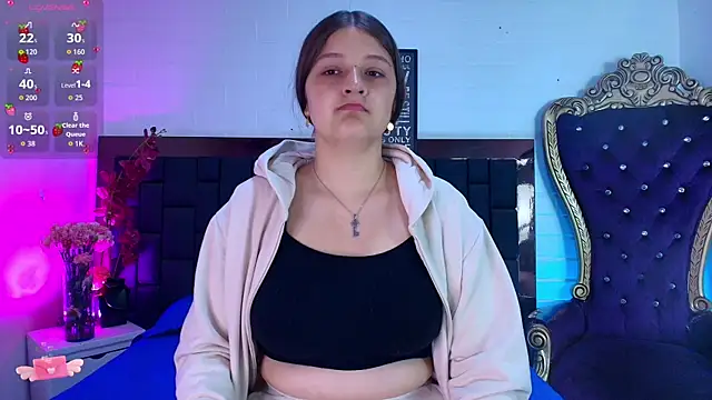 Krystal Heartss online show from 12/04/25, 12:59