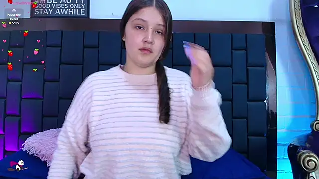 Krystal Heartss online show from 10/28/25, 05:56