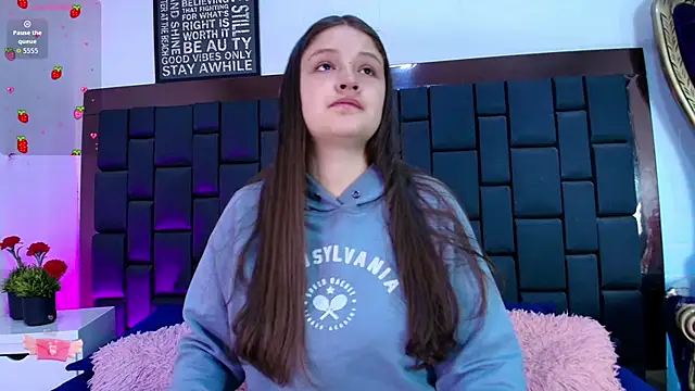 Krystal Heartss online show from 11/12/25, 02:43