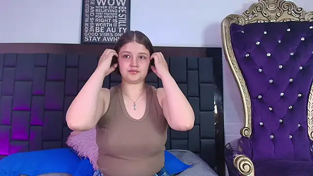 Krystal Heartss online show from 10/10/25, 05:25