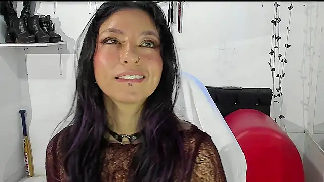 Snapshot of ValeryTatto chatting on 07/02/26, 12:44 ValeryTatto online show from 07/02/26, 12:44