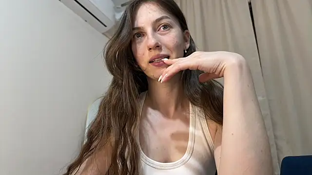Prettyyy Angel online show from 05/23/26, 07:46