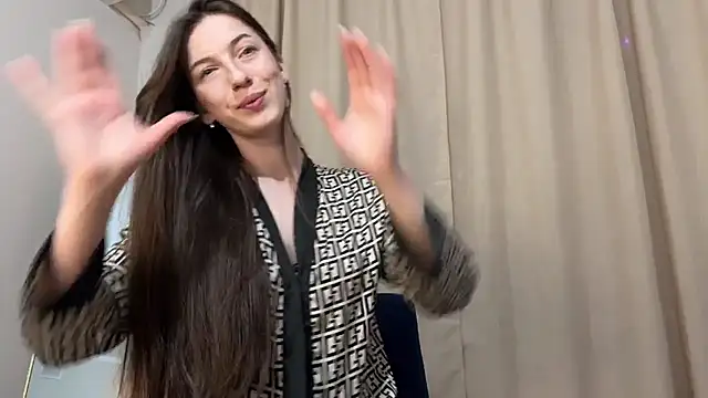 Prettyyy Angel online show from 05/07/26, 06:33