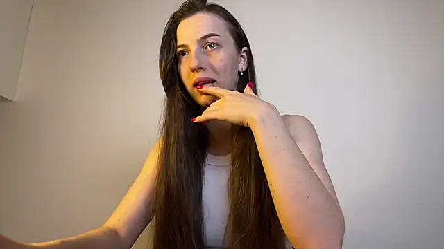 Prettyyy Angel online show from 04/15/26, 07:18