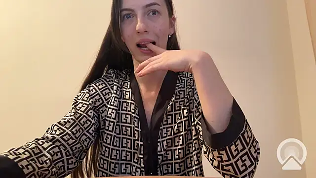 Prettyyy Angel online show from 03/04/26, 06:48