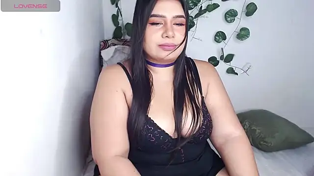 Snapshot of vivianepierss chatting on 02/03/25, 08:13 vivianepierss online show from 02/03/25, 08:13