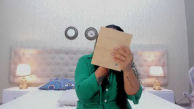 VaniaRose online show from 11/05/25, 01:14