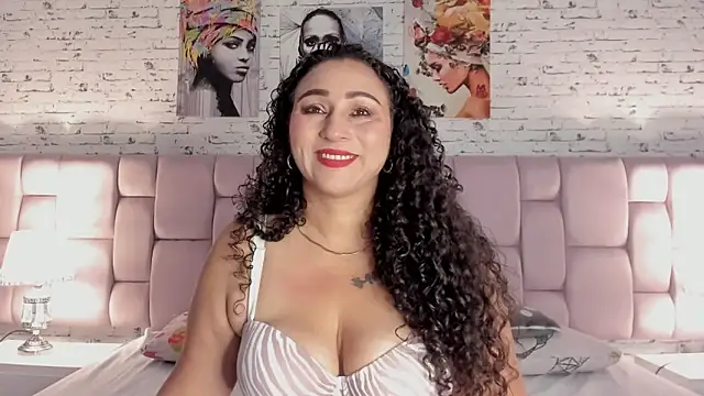 VaniaRose online show from 10/02/25, 12:52