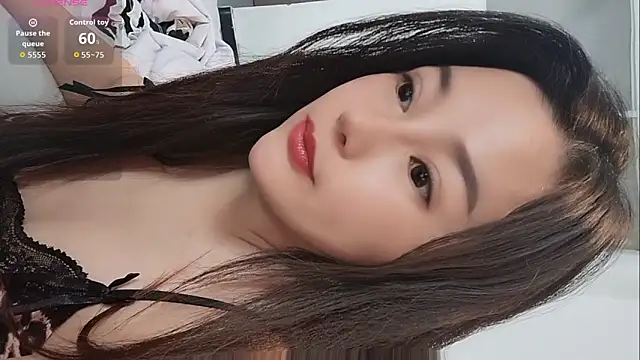 xiaoyizi online show from 07/02/26, 06:19