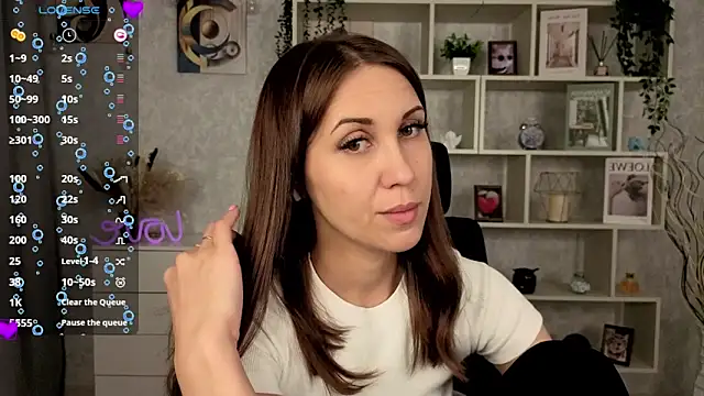 DreamVelour online show from 10/12/25, 08:21