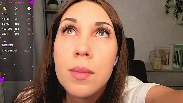 DreamVelour online show from 12/20/25, 07:50