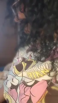 Snapshot of LondonHilton chatting on 02/24/26, 03:24 LondonHilton online show from 02/24/26, 03:24